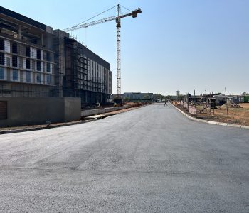 08 Radison Hotel - Road - 2023